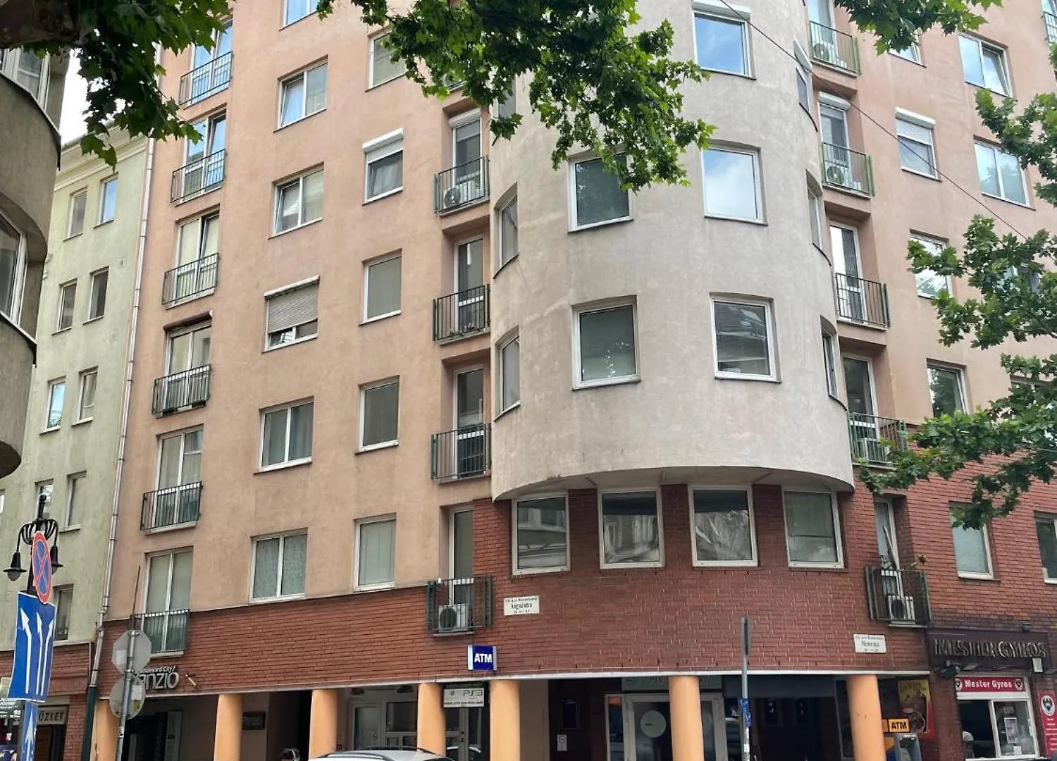 *** Guest house Boulevard City Panzio - Self Check-In Budapest Hungary
